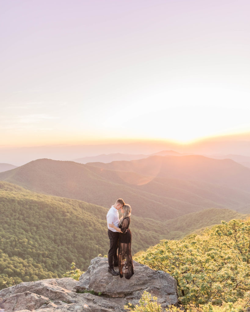 engagement photos in mountains